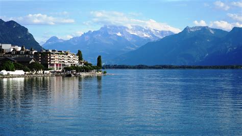 Lake Geneva, Switzerland,France - 580 km2 - Geneva Lake in Europe ...