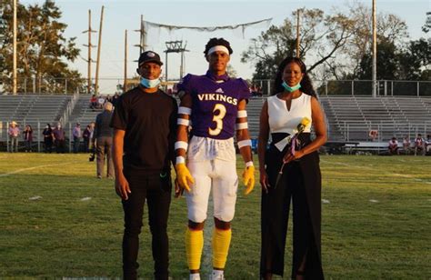 Keon Coleman Parents: Who Is His Mother Ravin Savoy and What Is Known About His Father?