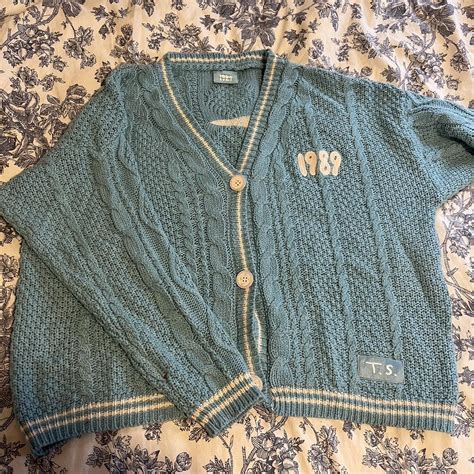 Taylor Swift 1989 cardigan xl/2xl i only wore it... - Depop