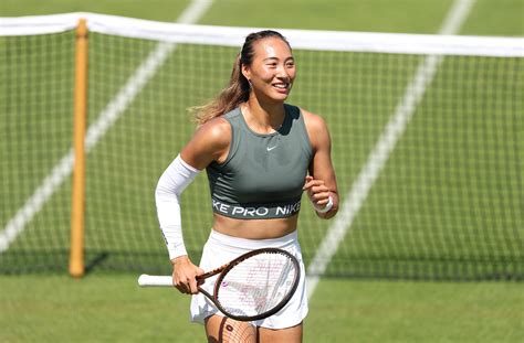 Tennis Zheng Qin Wen 的图像结果