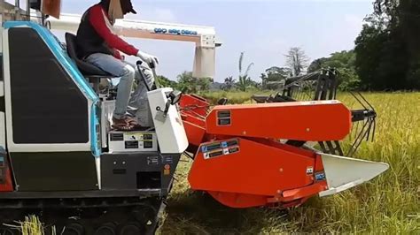 India’s Best-Selling Paddy Harvester- Kubota HARVESKING DC-68G-HK