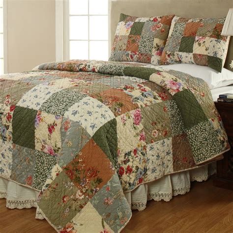 Naomi Patchwork Quilt Set Multi Warm | Quilt sets bedding, Bedding sets ...