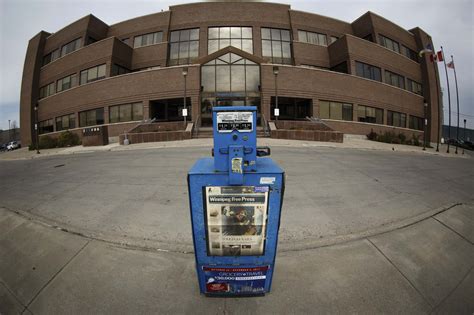 The Winnipeg Free Press invests $10 million in new presses - News Media ...