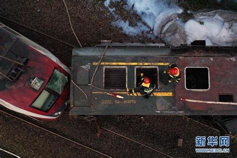 美国列车相撞逾210人死伤 疑为自杀者制造事故_新闻中心_新浪网