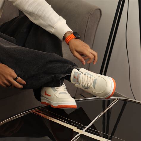 Brions Sneakers (Cream Orange) – Spiffers
