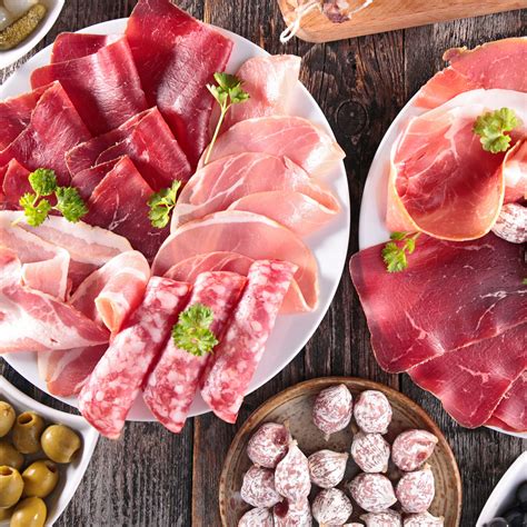 Departments – Giunta's Meat Farms