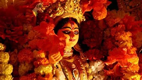 துலாம் ராசிக்கு பிலவ ஆண்டில் துர்க்கை அம்மனை வணங்க எல்லா நலனும் ...