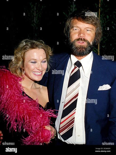 Glen campbell tanya tucker hi-res stock photography and images - Alamy
