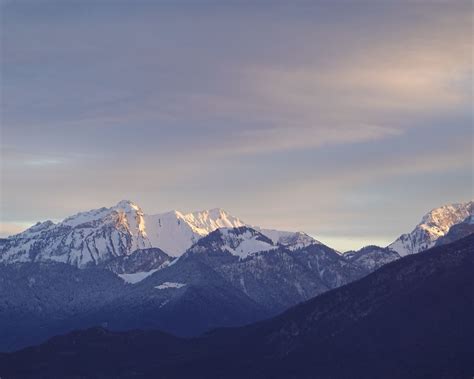 Download wallpaper 1280x1024 mountains, peaks, dusk, landscape, nature ...