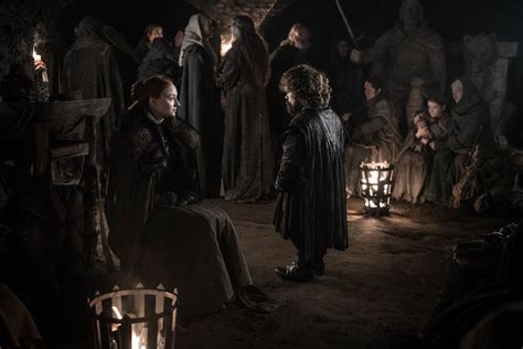 Game Of Thrones Theory About Sansa Stark Sitting On The Iron Throne In ...