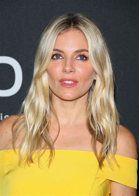 Sienna Miller - 2019 Hollywood Film Awards • CelebMafia