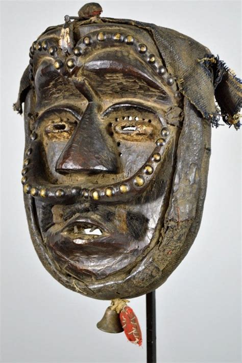Nyabwa People: Ivory Coast’s Forest Dwellers and Traditional Mask Carvers
