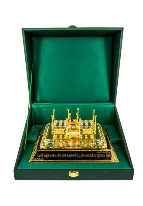 Masterpiece of the holy Kaaba in Honorable Makkah - Medium | Artifacts ...