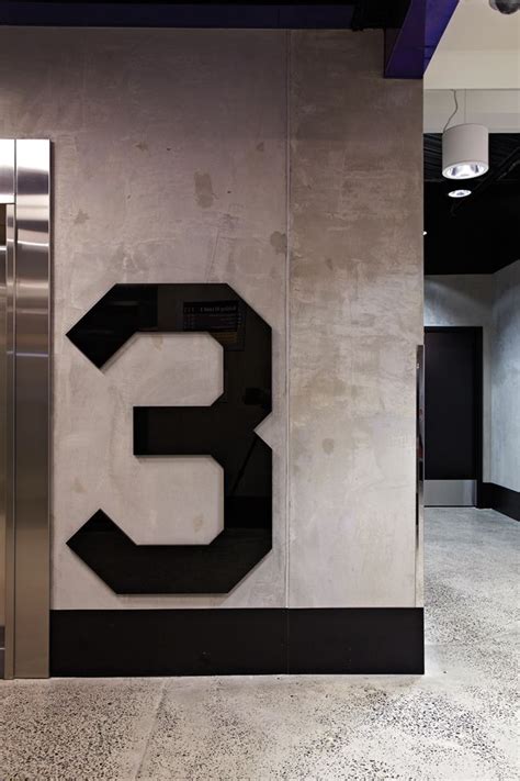 Building Interior Signage 的图像结果