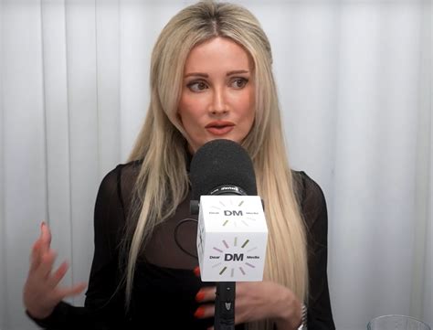 What Did Holly Madison Do After ‘Playboy’? Get Into True Crime, Obviously - Dear Media