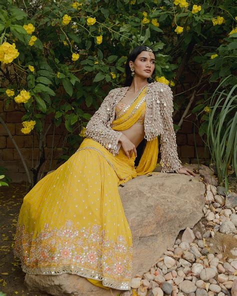 40+ Latest and Trendiest Haldi Dress Inspirations