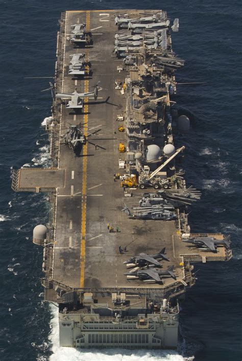 LHD-2 USS Essex Wasp class Amphibious Assault Ship page2