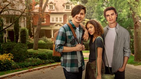 Ginny & Georgia Seasons 1-3 (2025) TV Review