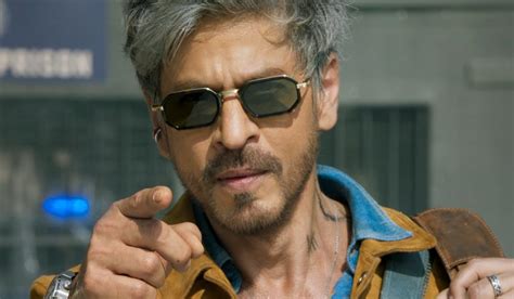 சால்ட் அண்ட் பெப்பர் லுக்கில் ஷாருக்கான் வெளியானது ‘கிங்’ டீஸர் | Shah ...