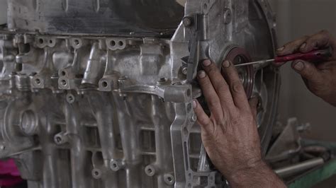 Stripped Threads On Engine Block Repair 的图像结果