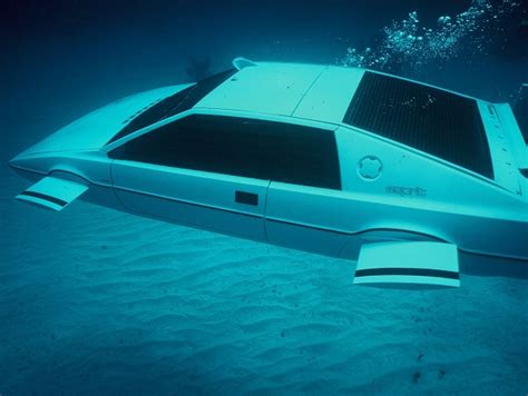 007 電影《海底城》中的潛艇汽車，Elon Musk 想要讓它變成真的 | T客邦