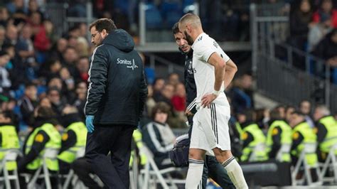 Benzema se va tocado antes de viajar a Abu Dabi