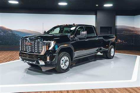 Dually Pickup Trucks For Sale: Your Comprehensive Guide to Heavy-Duty Hauling - Types Trucks for ...