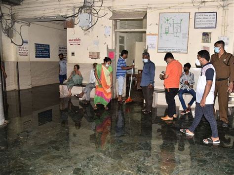 G.G. The tap in the hospital remained open and the OPD room was flooded ...