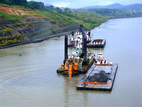 Panama Canal | Definition, History, Ownership, Treaty, Map, Locks ...
