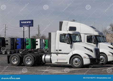 Volvo Big-Rig Trucks 的图像结果