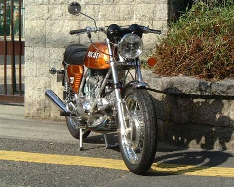 Restore Moto 的图像结果