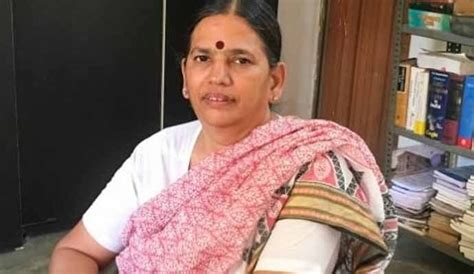 स्वास्थ्य के आधार पर अधिवक्ता सुधा भारद्वाज की ज़मानत याचिका SC से ...