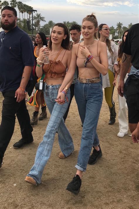 [ Fotos Paparazzi ] - Gigi & Bella Hadid - Coachella Festival 2018 | 15 ...