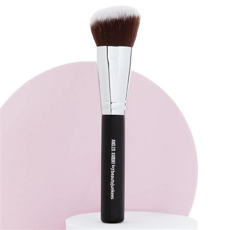 Amazon.com: Angled Blush Brush for Makeup – Large Dense Kabuki Blush ...