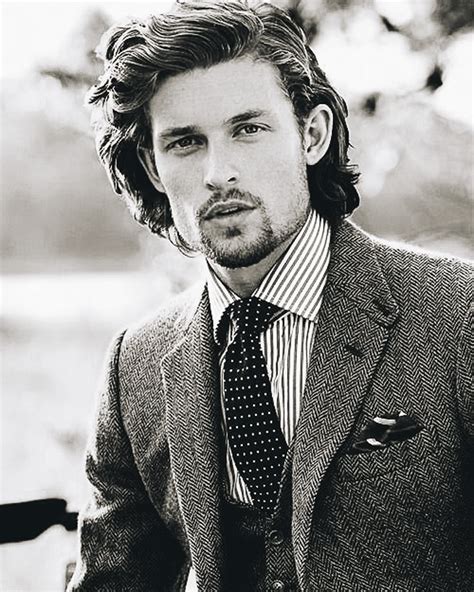 Business Casual Long Hair Men 的图像结果