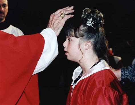 Understanding the Sacrament of Confirmation | Franciscan Media