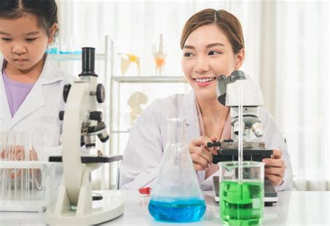 Elementary Science Class 的图像结果