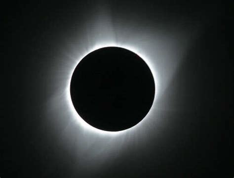 Solar Eclipse 2017 Live: Millions of people across the United States ...