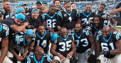 Panthers shutter criticism on taking in-game photo