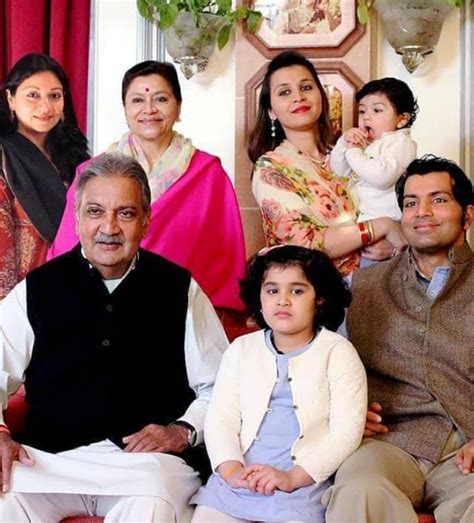 17 pictures that give you a peek inside the lavish life of India's 5 ...