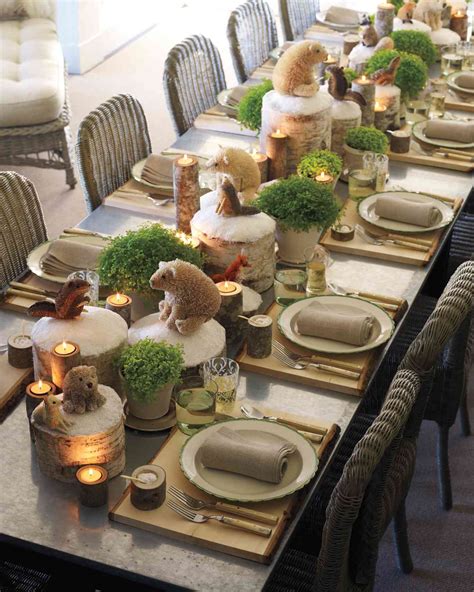 13 Christmas Table Setting Ideas That Will Enchant Your Guests