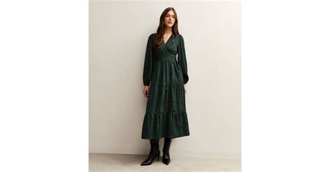 Dark Green Speckled Print Crepe Wrap Midi Dress | New Look