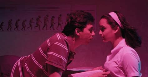 Ashleel Udyog Mitra Mandal Cast and Crew | Release Date, Review, Box ...