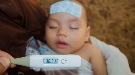 Tepid Sponging - BabyNurse Africa