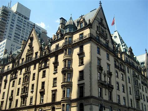 15 crazy facts about New York City's Dakota Building - Business Insider