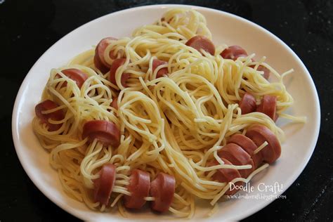 Hot Dog Spaghetti! Creepy Halloween Food!