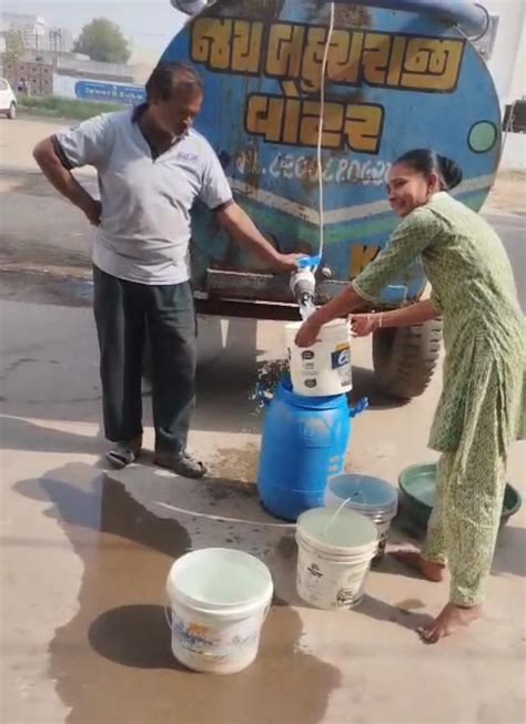 Water shortage in Morbi society in the middle of winter, people thirsty ...