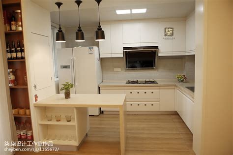 现代风格开放式厨房装修设计大全 – 设计本装修效果图