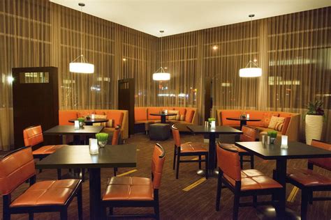 Woodland Hills Hotels