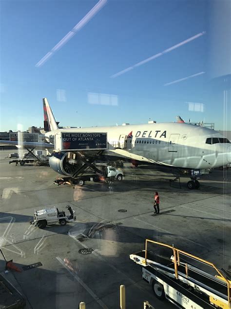 Herringbone Seating 的图像结果